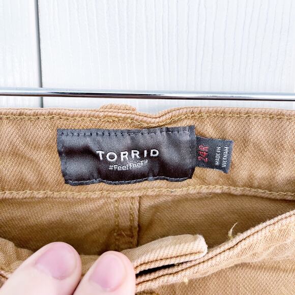 Torrid High-Rise Mom Straight Tan Jeans with Frayed Hems - Picture 5 of 10